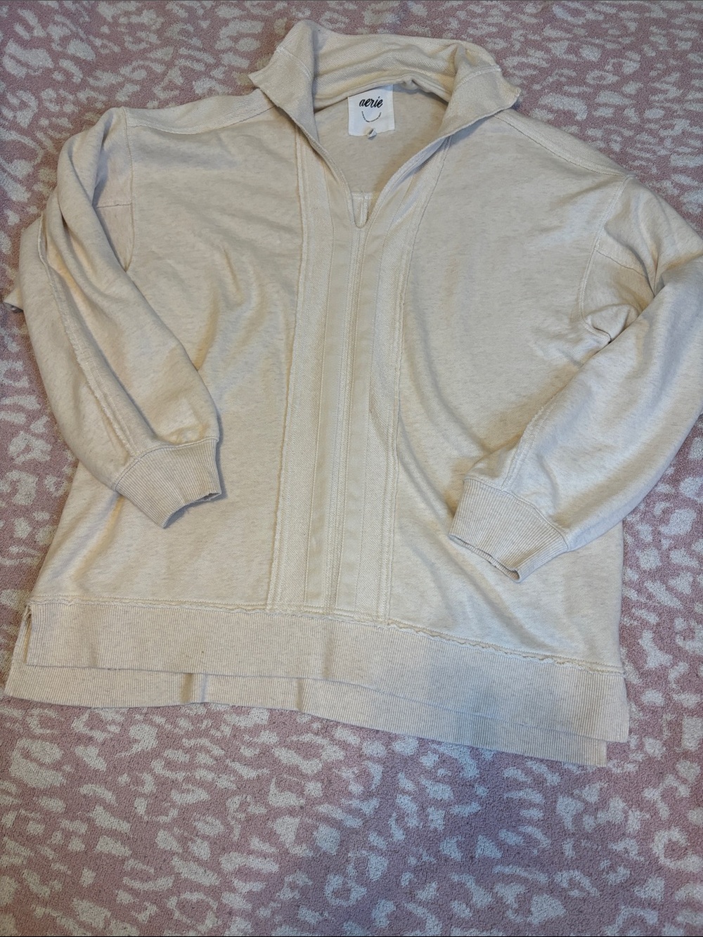 aerie Cream Pullover collar detail